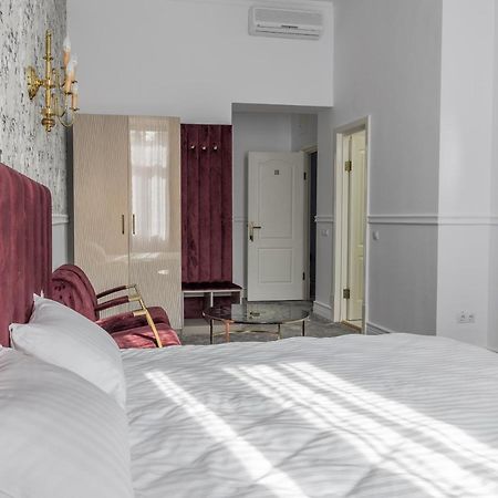Hotel Vila Central Boutique Satu Mare Exterior foto