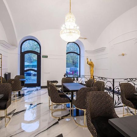 Hotel Vila Central Boutique Satu Mare Exterior foto