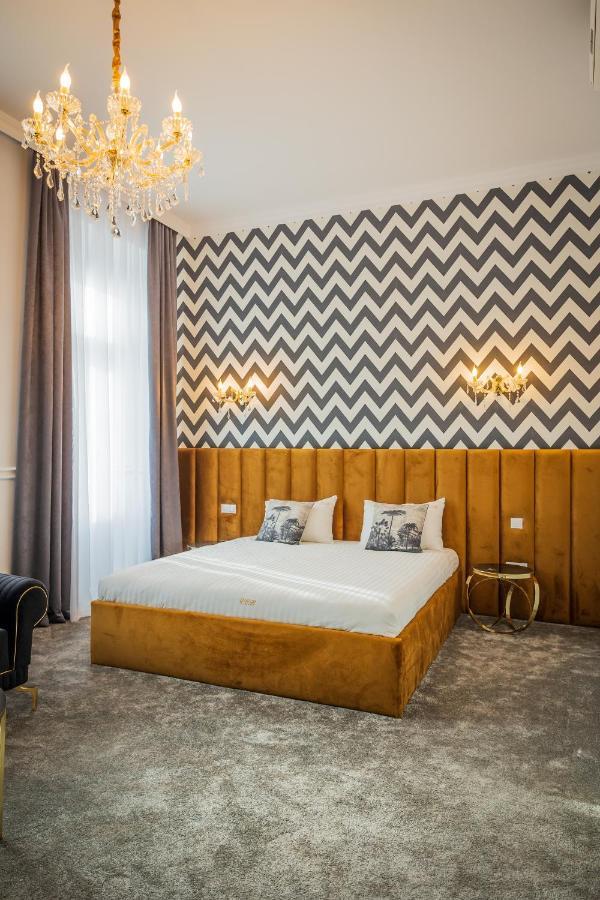 Hotel Vila Central Boutique Satu Mare Exterior foto